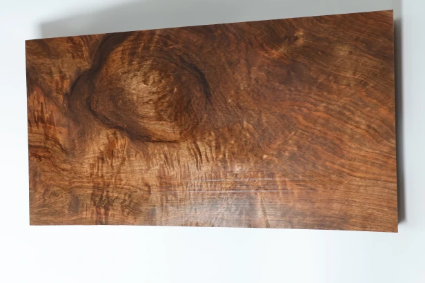 Orzech Kaukaski Fala Flame Caucasian Walnut deska drewniana drewno na kolby broń wooden board wood for gunstocks