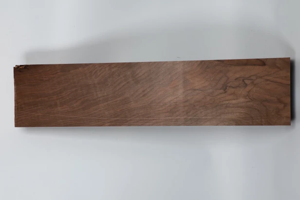 Orzech Kaukaski Fala Flame Caucasian Walnut drewno do toczenia kantówka drewno na kolby broń wood for turning Timber wood for gunstocks