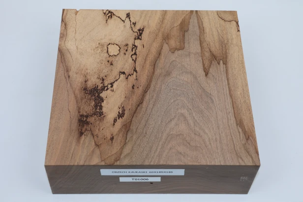 Orzech Kaukaski Spalted Caucasian Walnut drewno do toczenia wood for turning