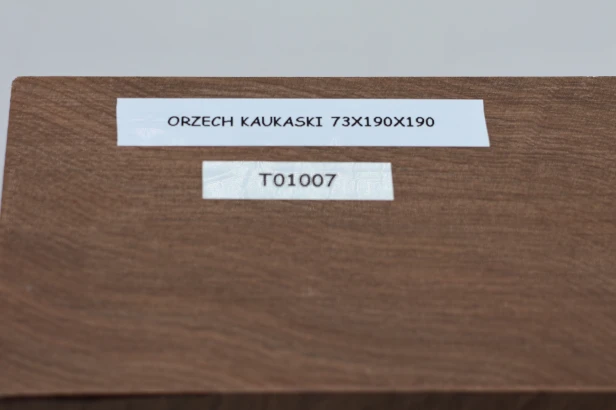 Orzech Kaukaski Caucasian Walnut drewno do toczenia wood for turning
