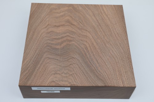 Orzech Kaukaski Caucasian Walnut drewno do toczenia wood for turning