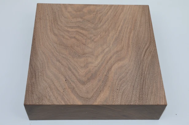 Orzech Kaukaski Caucasian Walnut drewno do toczenia wood for turning
