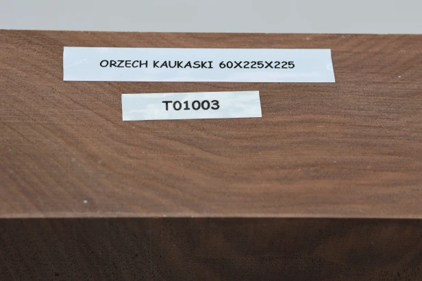 Orzech Kaukaski Caucasian Walnut drewno do toczenia wood for turning