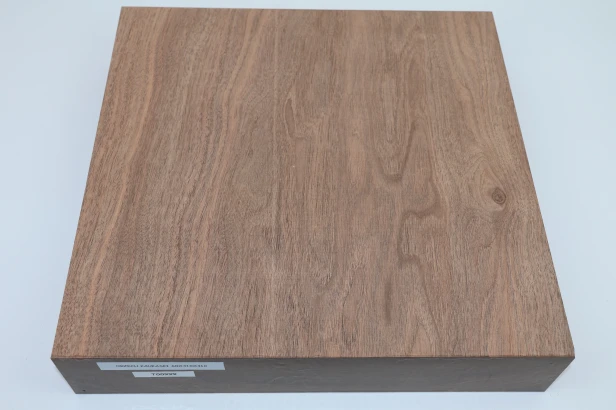 Orzech Kaukaski Caucasian Walnut drewno do toczenia wood for turning
