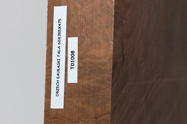 Orzech Kaukaski Fala Flame Caucasian Walnut drewno do toczenia wood for turning