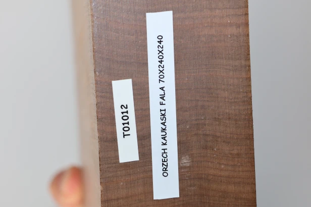 Orzech Kaukaski Fala Flame Caucasian Walnut drewno do toczenia wood for turning