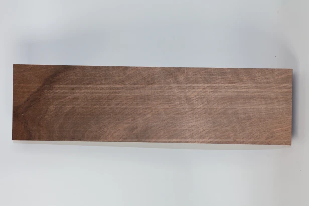Orzech Kaukaski Fala Flame Caucasian Walnut drewno do toczenia kantówka drewno na kolby broń wood for turning Timber wood for gunstocks