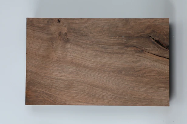 Orzech Kaukaski Fala Flame Caucasian Walnut drewno do toczenia kantówka wood for turning Timber