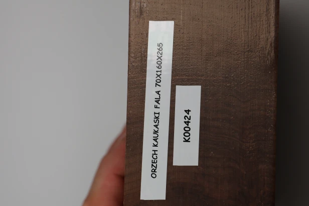 Orzech Kaukaski Fala Flame Caucasian Walnut drewno do toczenia kantówka wood for turning Timber