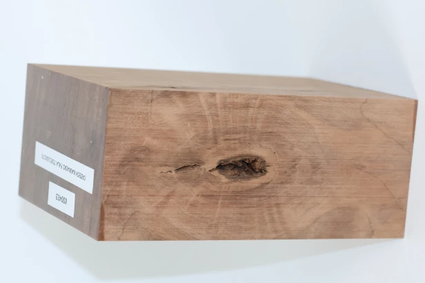 Orzech Kaukaski Fala Flame Caucasian Walnut drewno do toczenia kantówka wood for turning Timber