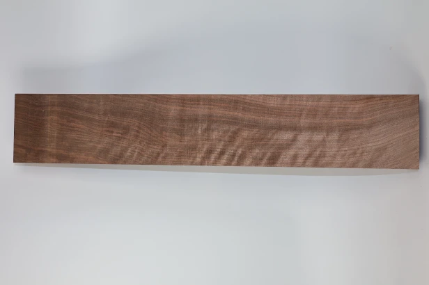 Orzech Kaukaski Fala Flame Caucasian Walnut drewno do toczenia kantówka wood for turning Timber