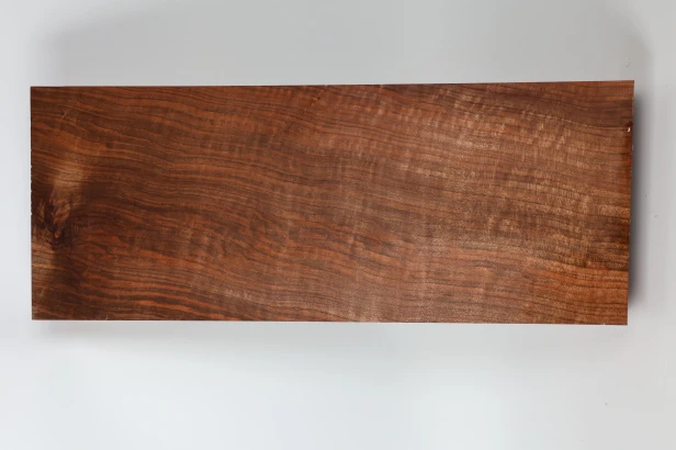 Orzech Kaukaski Fala Flame Caucasian Walnut drewno do toczenia kantówka wood for turning Timber