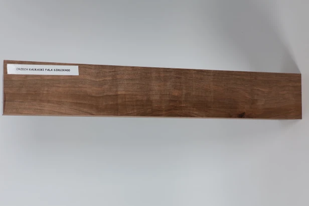 Orzech Kaukaski Fala Flame Caucasian Walnut drewno do toczenia kantówka kwadrat wood for turning Square Timber