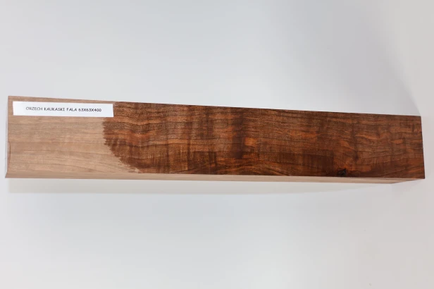Orzech Kaukaski Fala Flame Caucasian Walnut drewno do toczenia kantówka kwadrat wood for turning Square Timber