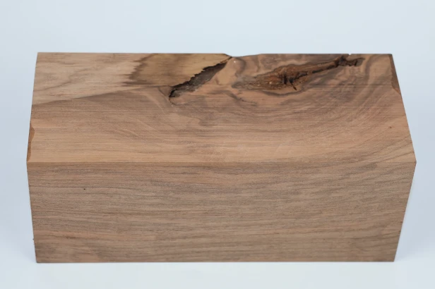 Orzech Kaukaski Caucasian Walnut drewno do toczenia kantówka kwadrat wood for turning Square Timber