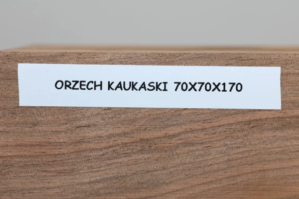 Orzech Kaukaski Caucasian Walnut drewno do toczenia kantówka kwadrat wood for turning Square Timber