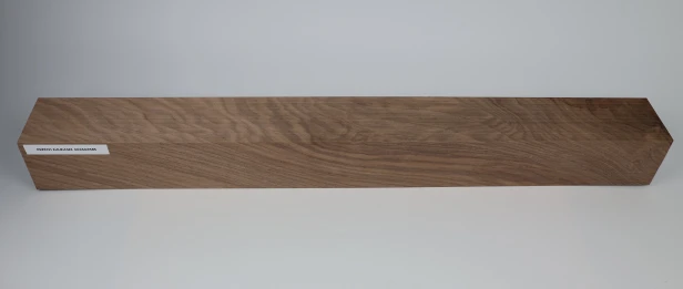 Orzech Kaukaski Caucasian Walnut drewno do toczenia kantówka kwadrat wood for turning Square Timber