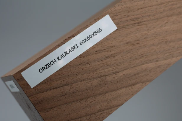 Orzech Kaukaski Caucasian Walnut drewno do toczenia kantówka kwadrat wood for turning Square Timber