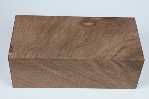 Orzech Kaukaski Caucasian Walnut drewno do toczenia kantówka wood for turning Timber