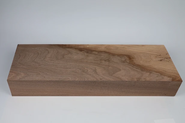 Orzech Kaukaski Caucasian Walnut drewno do toczenia kantówka wood for turning Timber