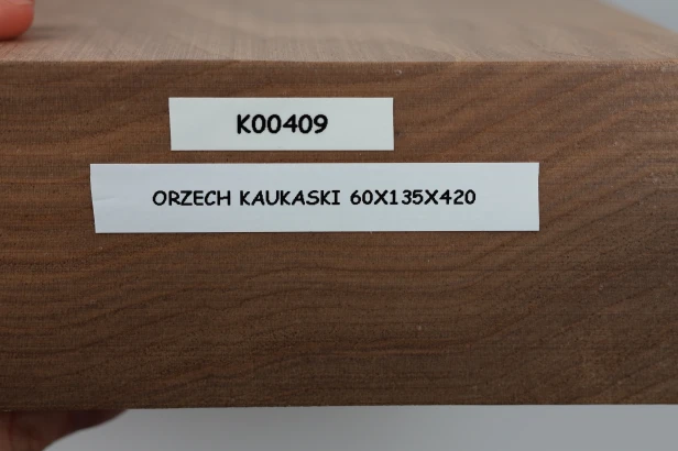 Orzech Kaukaski Caucasian Walnut drewno do toczenia kantówka wood for turning Timber
