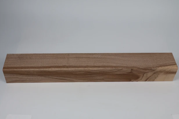 Orzech Kaukaski Caucasian Walnut drewno do toczenia kantówka wood for turning Timber