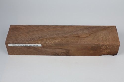 Orzech Kaukaski Caucasian Walnut drewno do toczenia kantówka wood for turning Timber