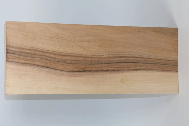 Orzech włoski Walnut drewno do toczenia kantówka wood for turning Timber