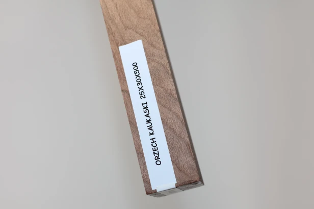 Orzech Kaukaski Caucasian Walnut listwa drewniana wooden strip
