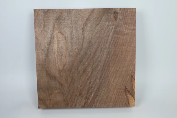 Orzech Kaukaski Caucasian Walnut drewno do toczenia wood for turning
