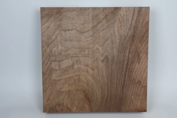 Orzech Kaukaski Caucasian Walnut drewno do toczenia wood for turning