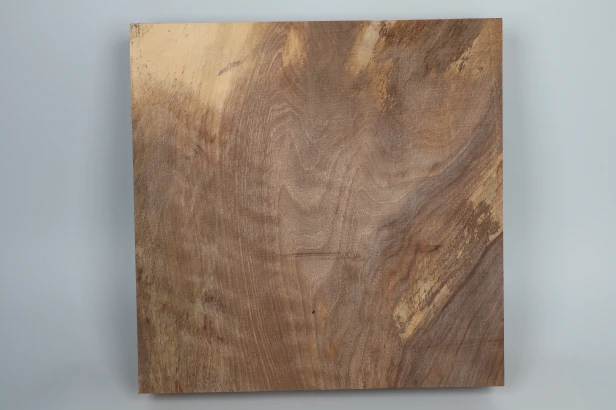 Orzech Kaukaski Caucasian Walnut drewno do toczenia wood for turning