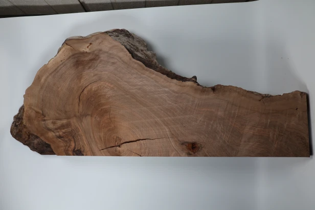 Orzech Kaukaski Fala Flame Caucasian Walnut