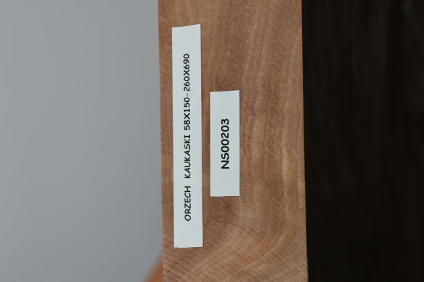 Orzech Kaukaski Caucasian Walnut