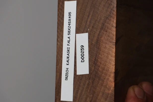 Orzech Kaukaski Fala Flame Caucasian Walnut deska drewniana wooden board