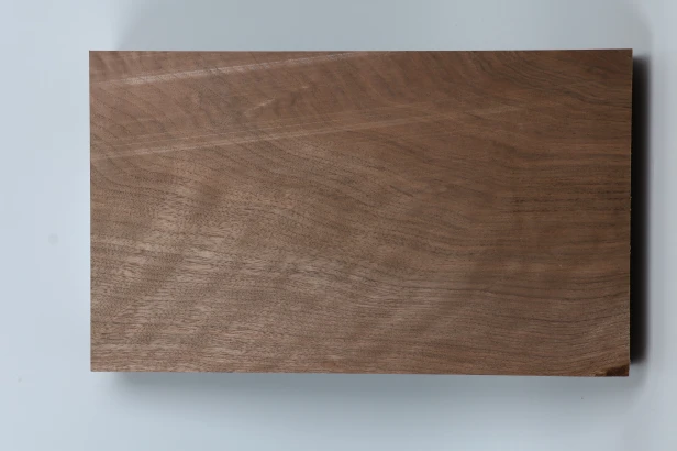 Orzech Kaukaski Fala Flame Caucasian Walnut drewno do toczenia kantówka wood for turning Timber