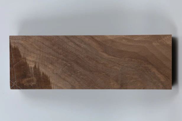 Orzech Kaukaski Caucasian Walnut drewno do toczenia kantówka wood for turning Timber