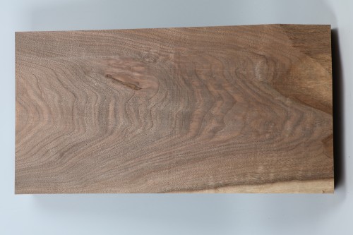 Orzech Kaukaski Caucasian Walnut drewno do toczenia kantówka wood for turning Timber