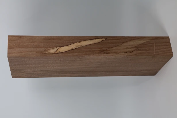Orzech Kaukaski Caucasian Walnut drewno do toczenia kantówka wood for turning Timber
