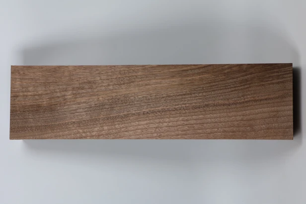 Orzech Kaukaski Caucasian Walnut drewno do toczenia kantówka wood for turning Timber