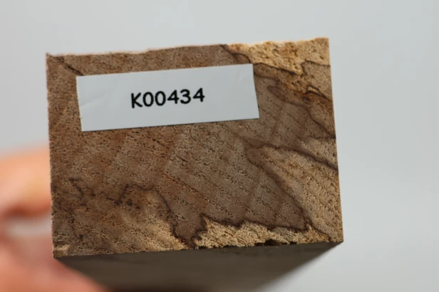 Orzech Kaukaski Spalted Caucasian Walnut drewno do toczenia kantówka wood for turning Timber