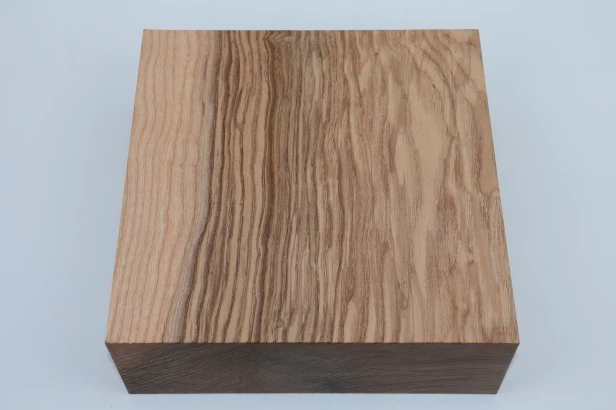 Jesion Rdzeniowy Oliwkowy Olive Heartwood Ash drewno do toczenia wood for turning