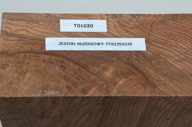 Jesion Rdzeniowy Oliwkowy Olive Heartwood Ash drewno do toczenia wood for turning
