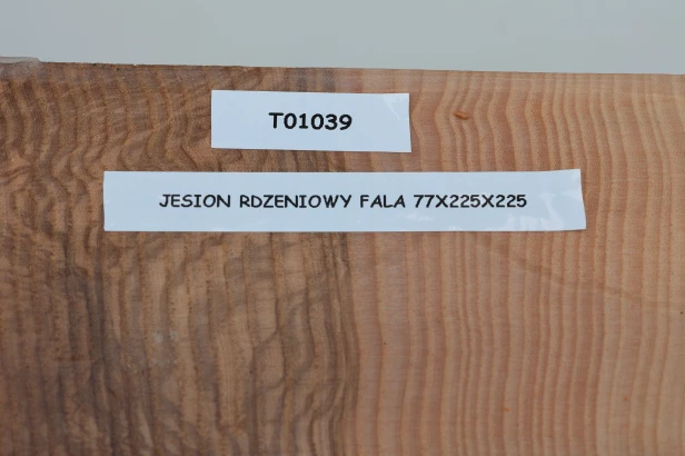 Jesion Rdzeniowy Oliwkowy Fala Flame Olive Heartwood Ash drewno do toczenia wood for turning