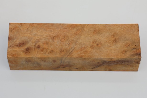 Kamfora czeczot camphor burl drewno na rękojeść noża wood for knifes