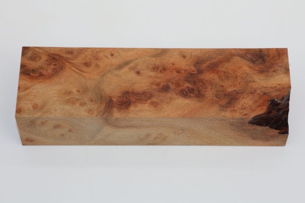 Kamfora czeczot camphor burl drewno na rękojeść noża wood for knifes