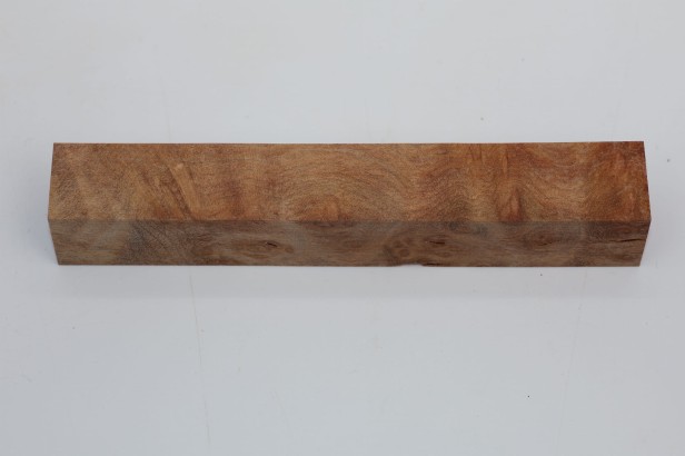 Kamfora czeczot camphor burl wood drewno do toczenia na długopis pen blank